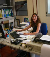 Foto de Yolanda no seu posto de trabalho